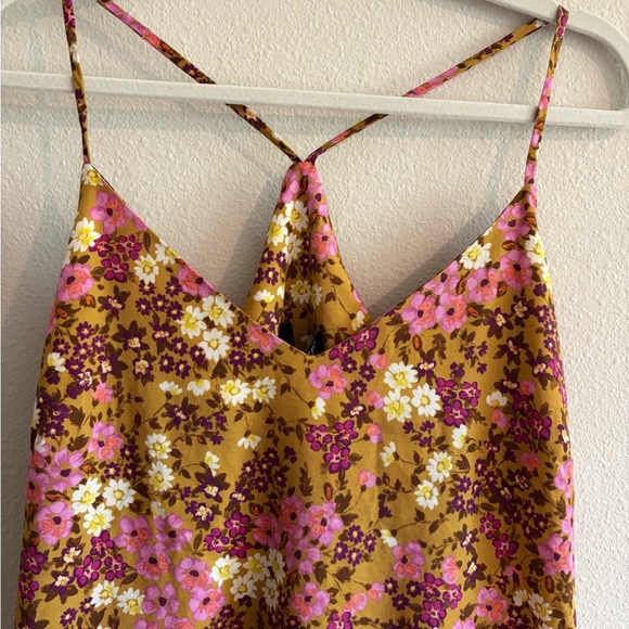 NWT KUT from the Kloth Gianina Camisole Tank Top Women’s XL Floral Racerback - Picture 4 of 6